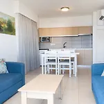 Aparthotel Vrissaki