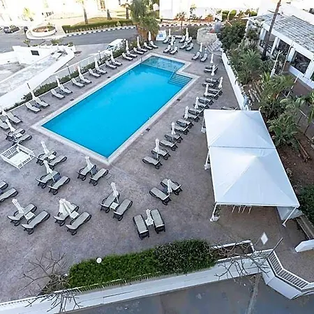 Aparthotel Vrissaki