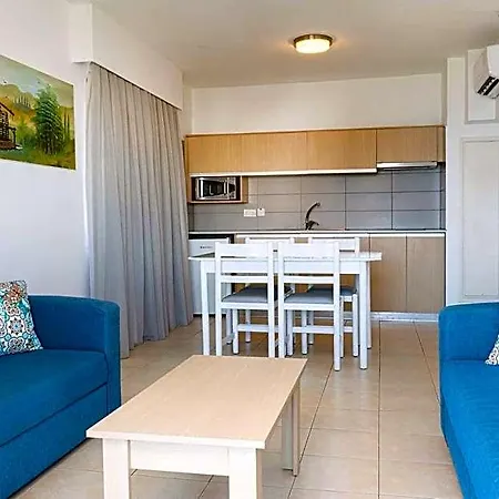 Vrissaki Aparthotel