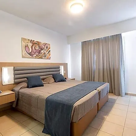 Aparthotel Vrissaki