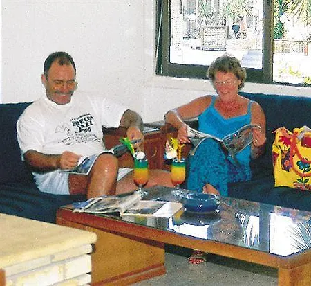 Vrissaki Aparthotel